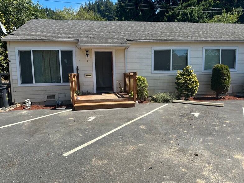 Primary Photo - 755 NW 5th St