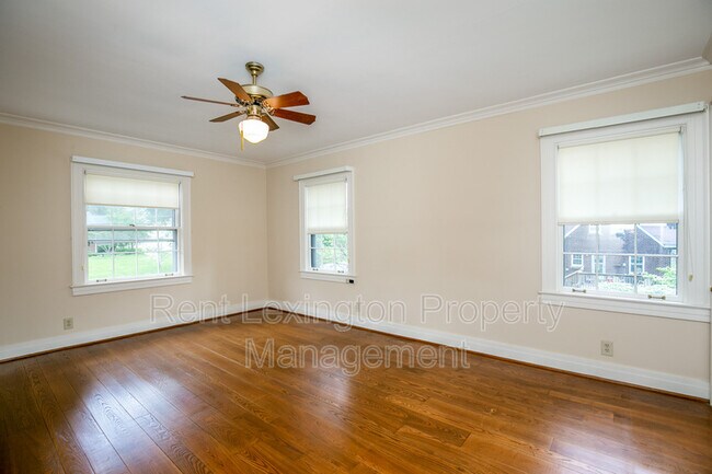 Building Photo - 149 Westgate Dr