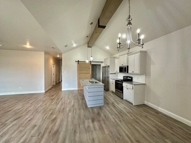 Building Photo - 1604 102nd St