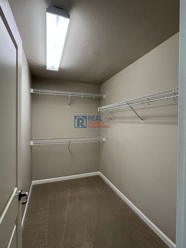 Building Photo - 14852 E Poundstone Dr