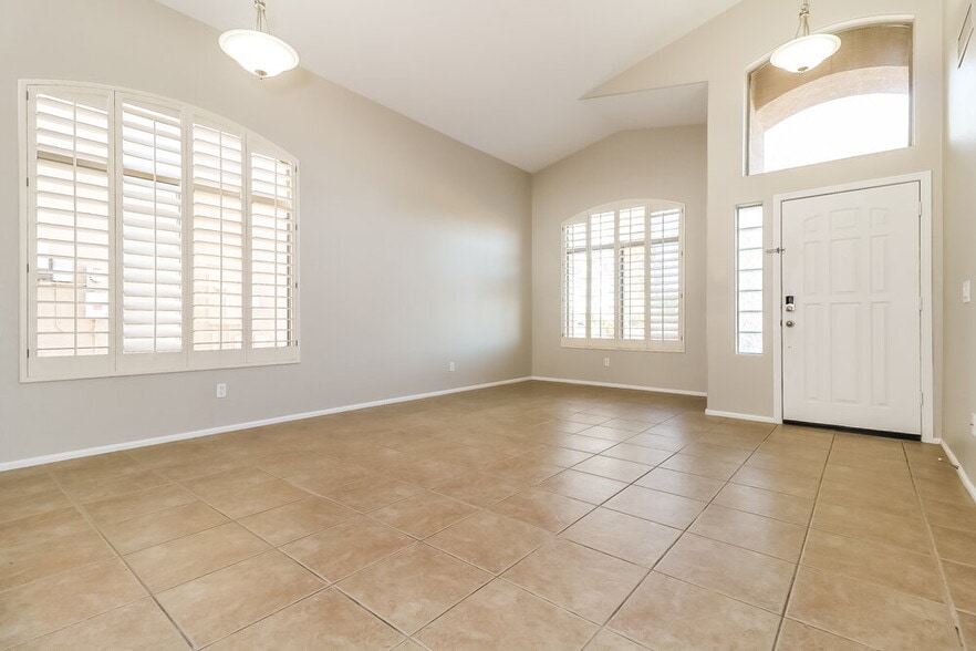 Building Photo - 12529 W Colter St