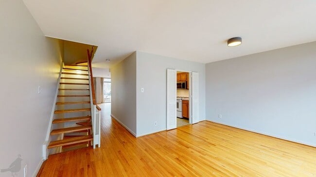 Building Photo - 226 M St SW