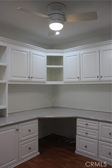 Building Photo - 563 E City Ct