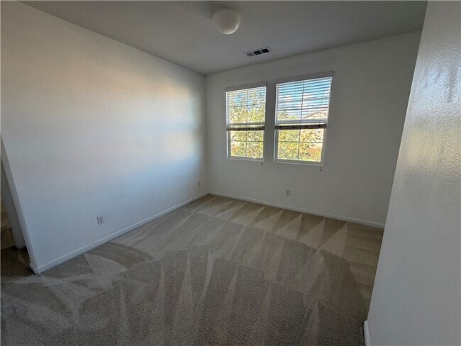 Building Photo - 3010 E Via Fiano