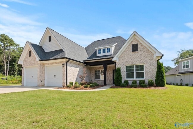 Primary Photo - 1439 Cherokee Ridge Dr