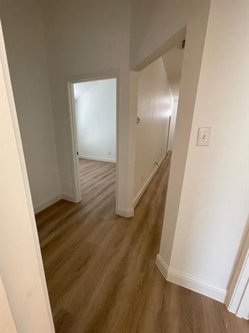 Building Photo - 2049 Sunny Side Dr