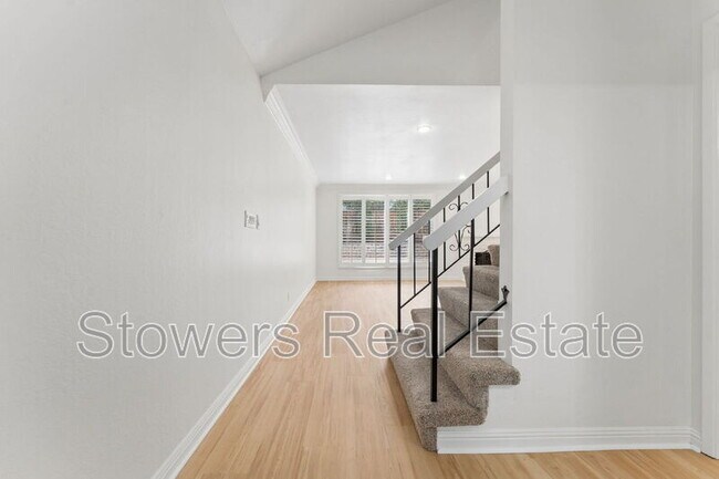 Building Photo - 2406 Talavera Dr