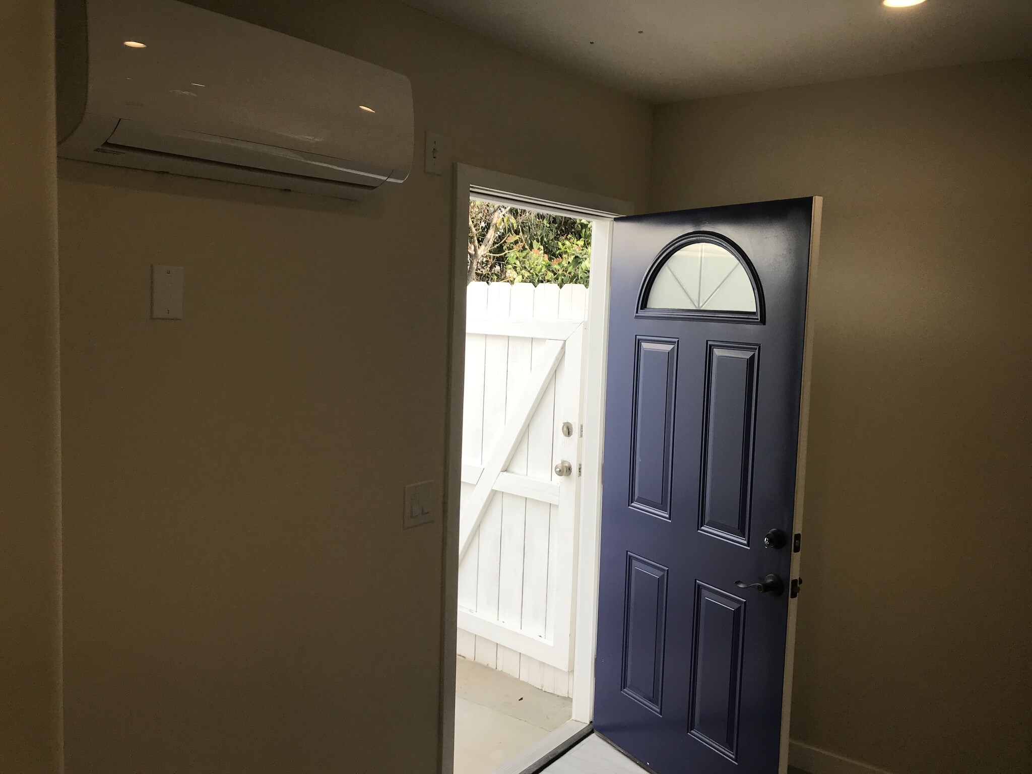 Building Photo - 3387 Manning Ct