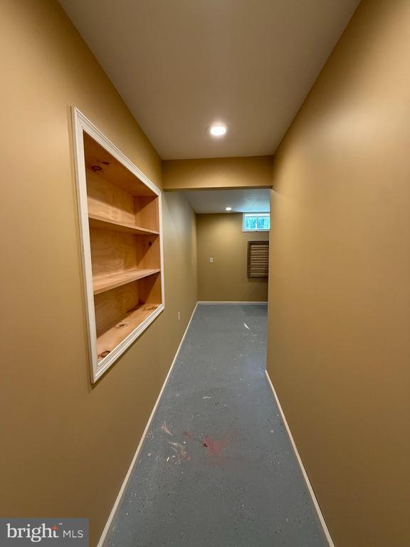 Building Photo - 220 Barnes Blvd