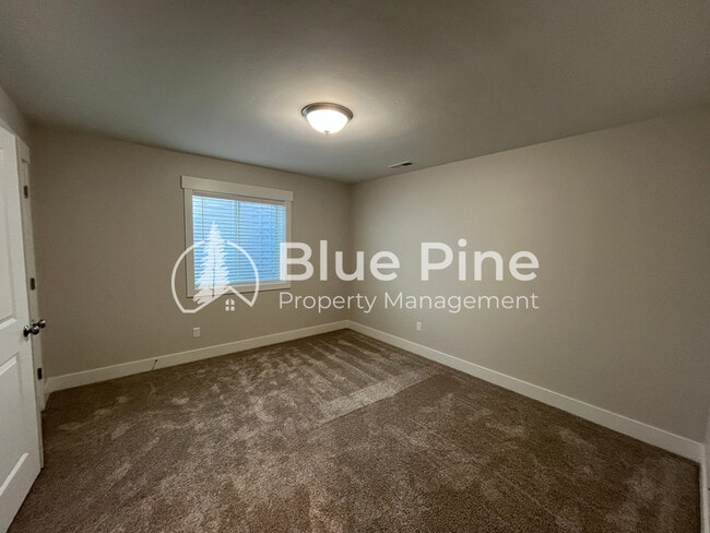 Building Photo - 185 Galena Smt Dr