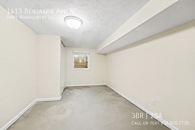 Building Photo - 1413 Benjamin Ave NE