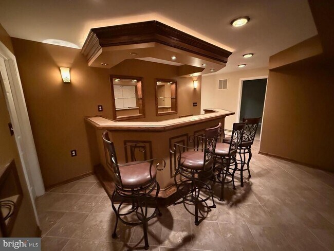 Building Photo - 18 Brushy Creek Cir