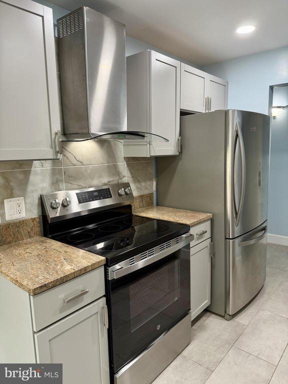 Building Photo - 2255 Castle Rock Square