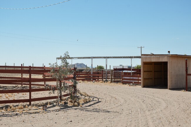 Building Photo - 1381 Soledad Ave