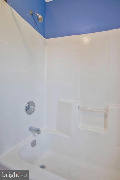 Building Photo - 9112 Granite Ct