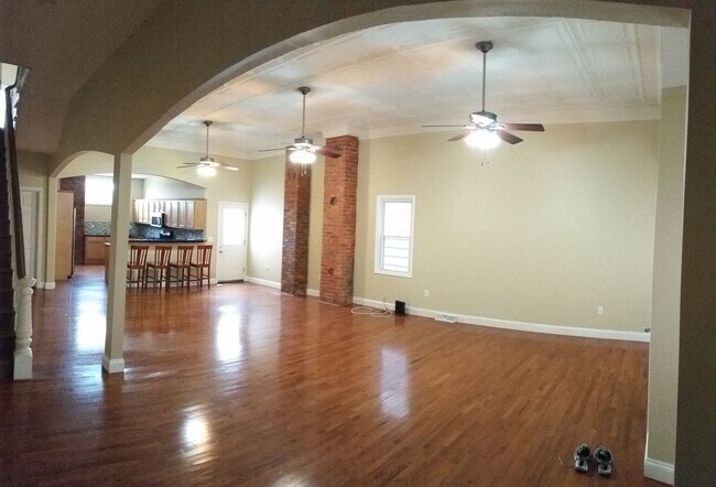 Building Photo - Enormous South Side renovation. Huge Open ...