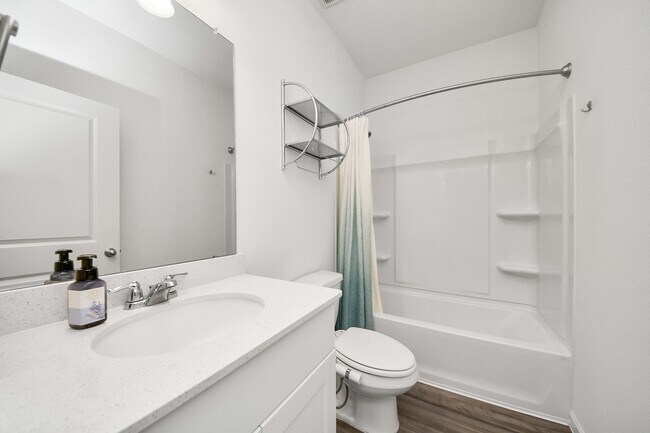 Building Photo - 6306 Highland Trl Dr