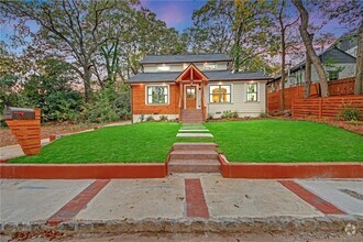 Building Photo - 3637 Elm St