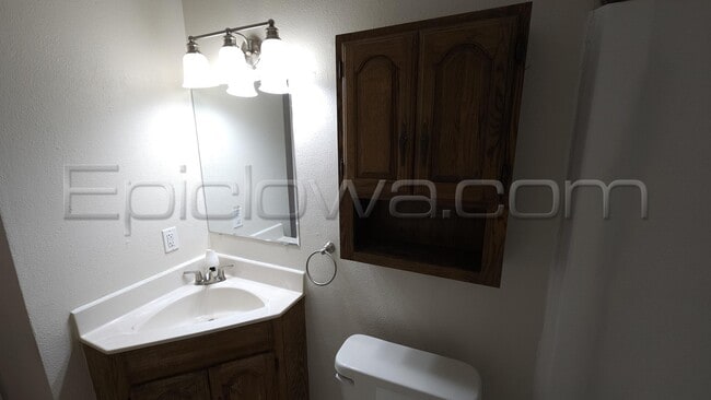 Building Photo - 6713 Council St NE