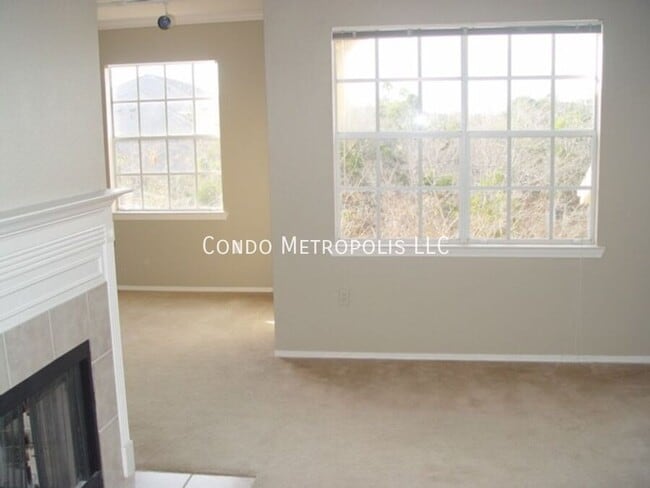 Building Photo - 2632 Robert Trent Jones Dr