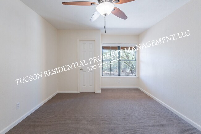 Building Photo - 6651 N Campbell Ave