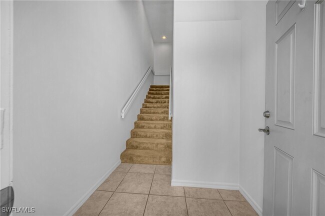 Building Photo - 10130 Colonial Country Club Blvd