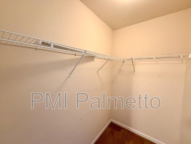 Building Photo - 141 Hay Meadow Ln