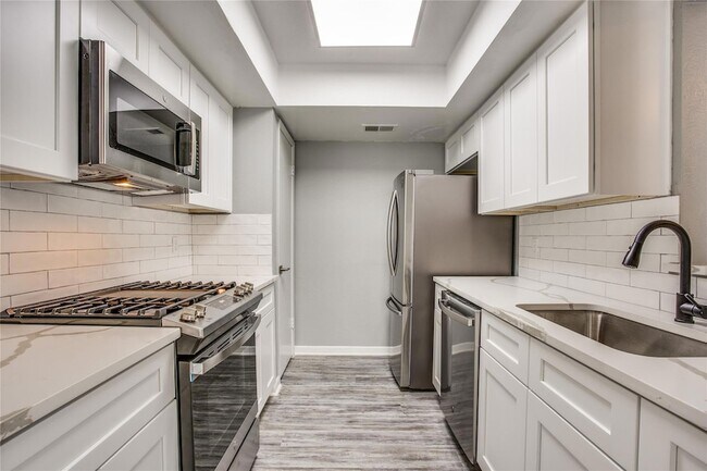 Building Photo - 3205 Twinberry Cove