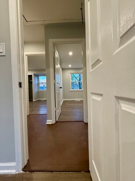 Building Photo - 238 Stevenson Sq