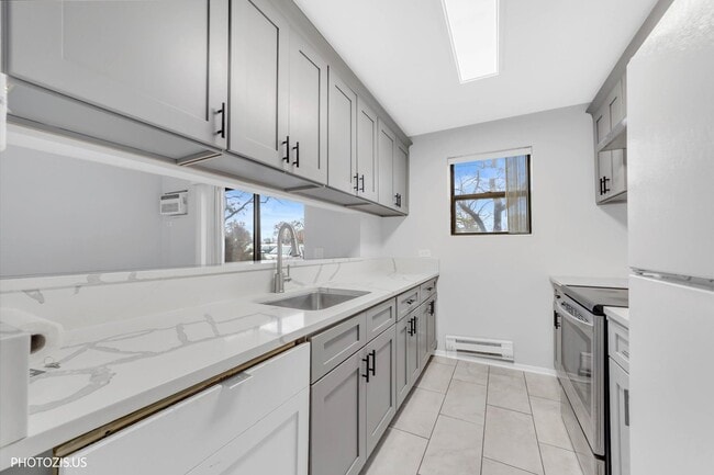 Building Photo - 1225 N Winslowe Dr