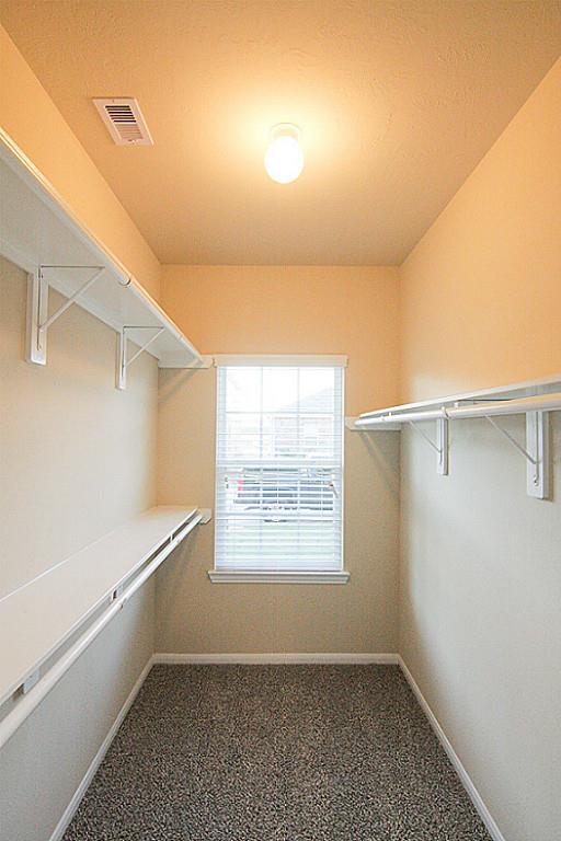 Building Photo - 8118 Malago Point Dr