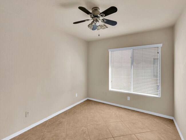 Building Photo - stunning 4-bedroom, 2-bathroom home
