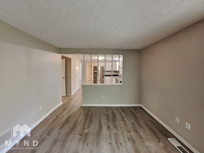 Building Photo - 1279 Glenview St