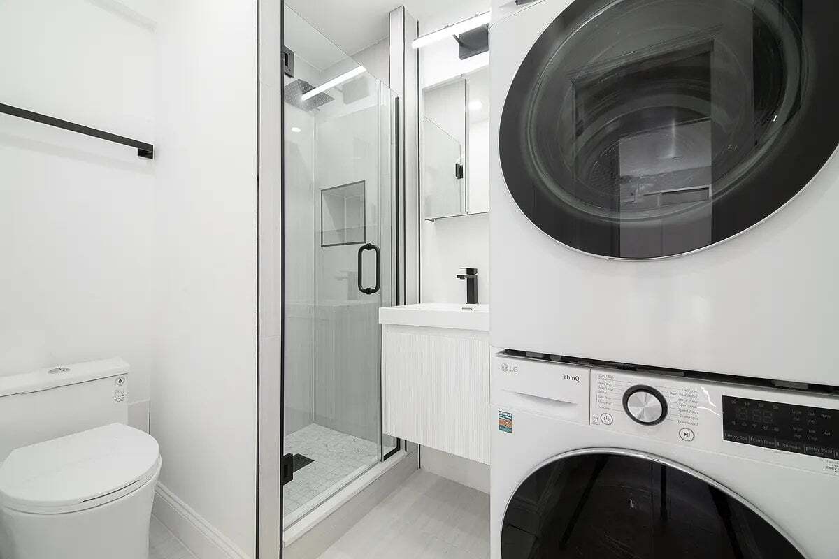 Building Photo - 109 First Avenue