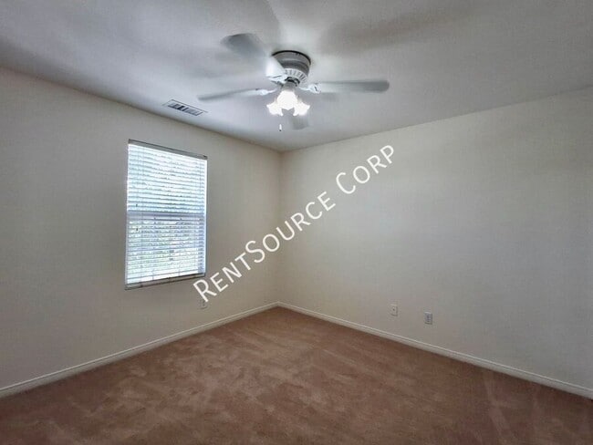 Building Photo - 24335 Alyssum Pl