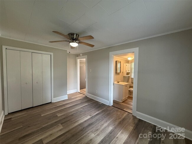 Building Photo - 20220 Zion Ave