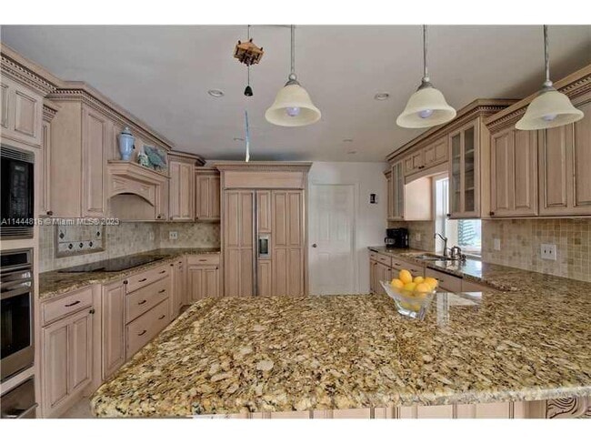 Building Photo - 18455 SW 80th Ave