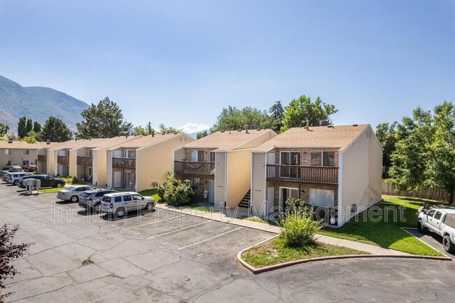 Building Photo - 636 S 500 W