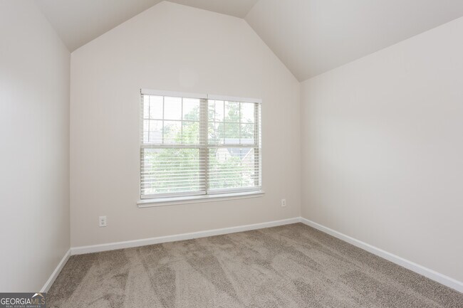 Building Photo - 12185 Centerra Dr