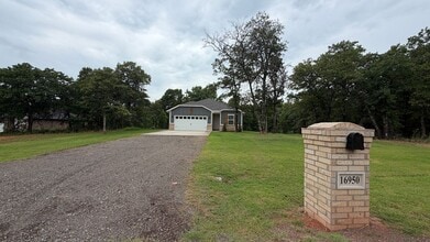 Building Photo - New Construction 3 Bedroom, 2 Bathroom on a 1.45 Acre Lot in Ridge Creek Addition!