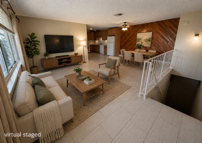 Building Photo - Beautiful home look, 4-plex, across from UNLV