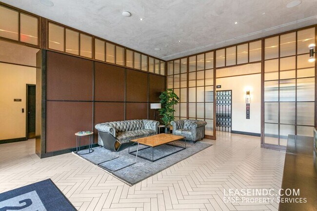 Building Photo - 2030 8th St NW