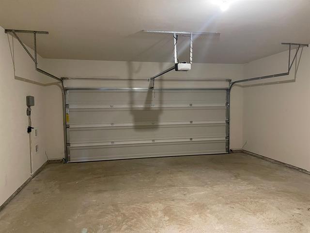 Building Photo - 311 Clear Springs St