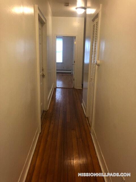 Building Photo - 5 Fairland St
