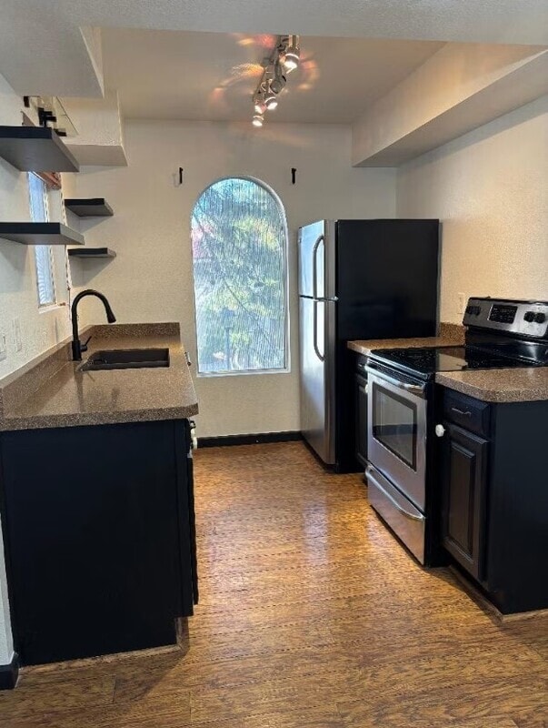 Building Photo - 10610 S 48th St