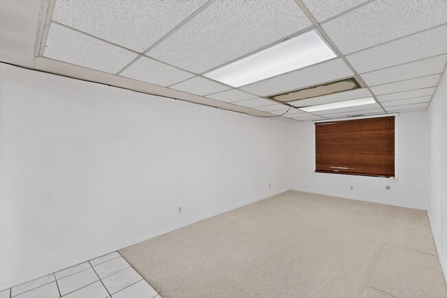 Building Photo - 106 Fulton Ave