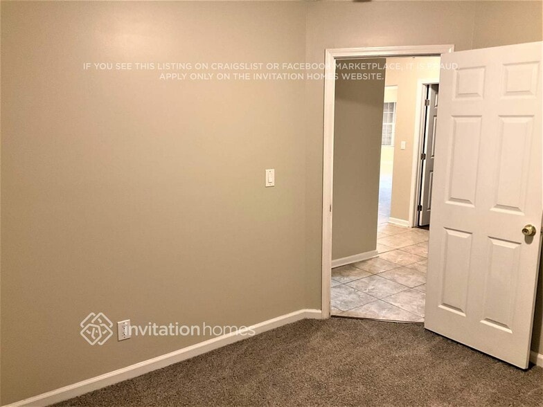 Building Photo - 1034 Maple Leaf Ridge