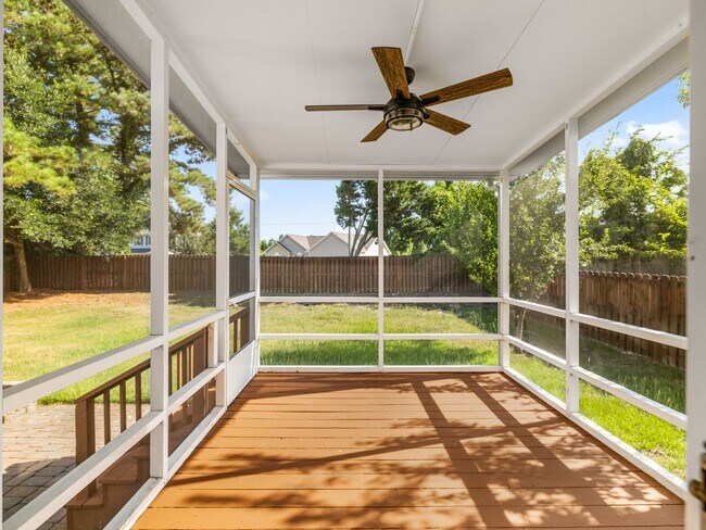 Building Photo - 217 Derby Downs Dr
