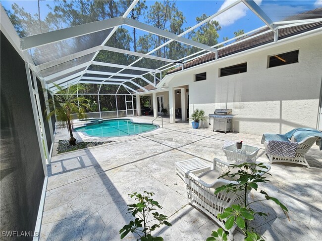 Building Photo - 8122 Wilshire Lakes Blvd