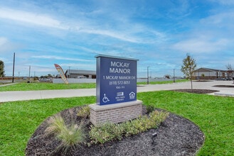 Building Photo - McKay Manor